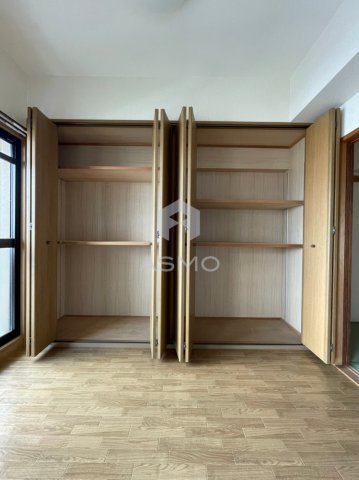 収納　同マンション参考写真