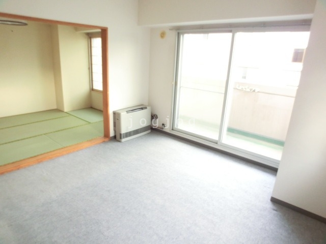 居室・リビング　同号室タイプ写真