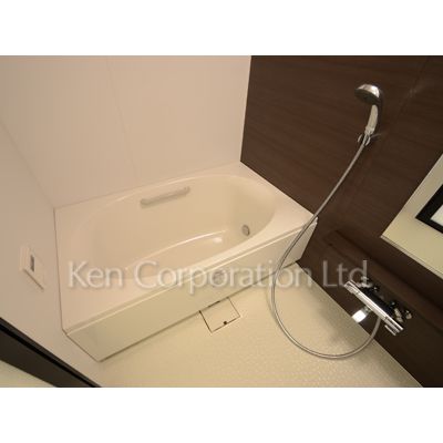 バス・シャワールーム　同タイプ8階のお部屋を撮影。仕様が異なることがあります。