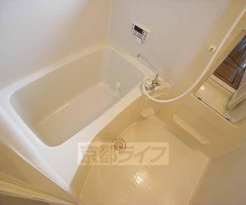 バス・シャワールーム　追炊き機能付きです。