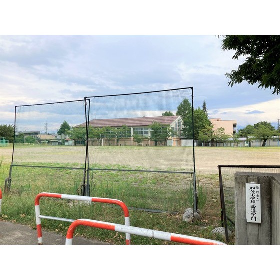 小学校　長野市立加茂小学校（小学校）まで377m