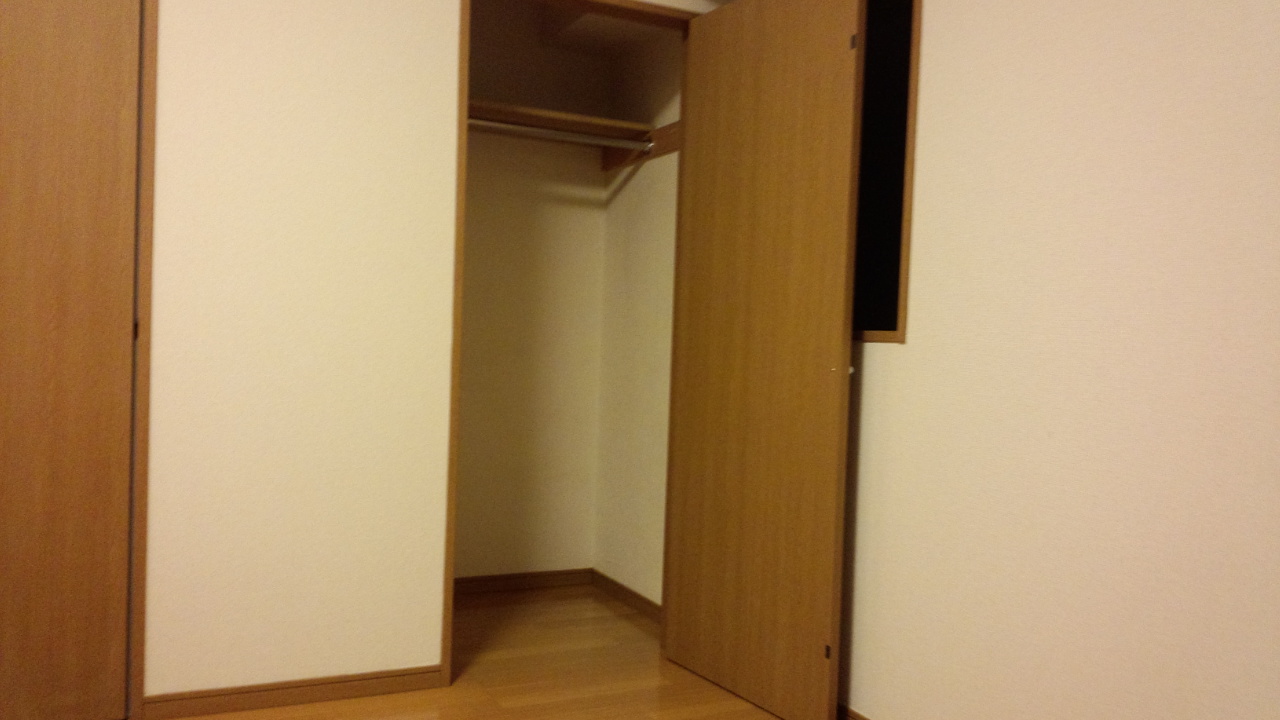 収納　クローゼット