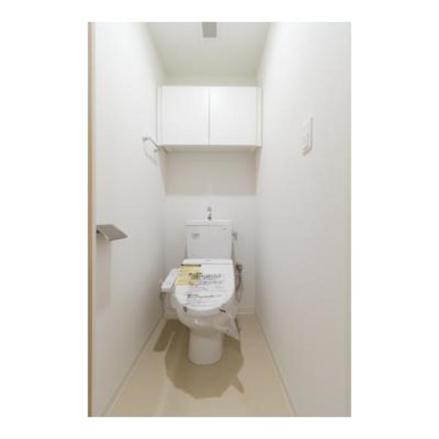 トイレ　※写真は同タイプ住戸です。