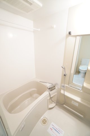 バス・シャワールーム　※同物件・同タイプの写真です。