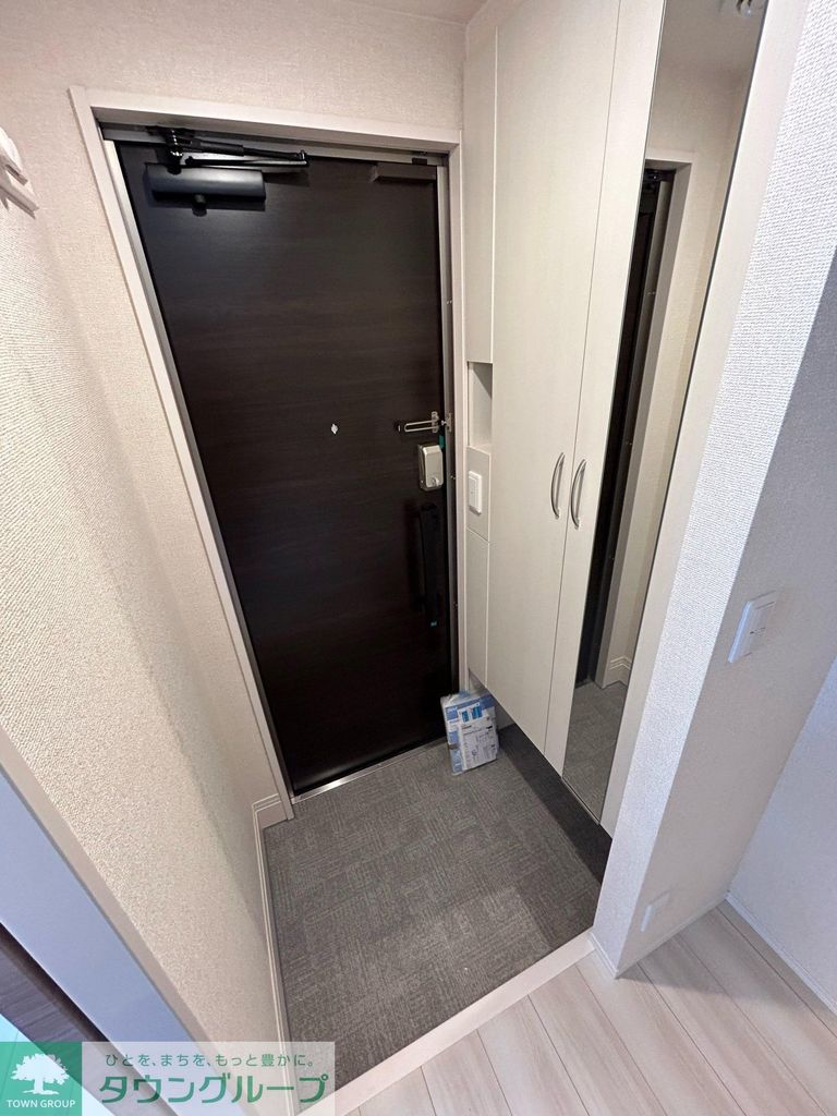 玄関　★お問い合わせはタウンハウジングまで★