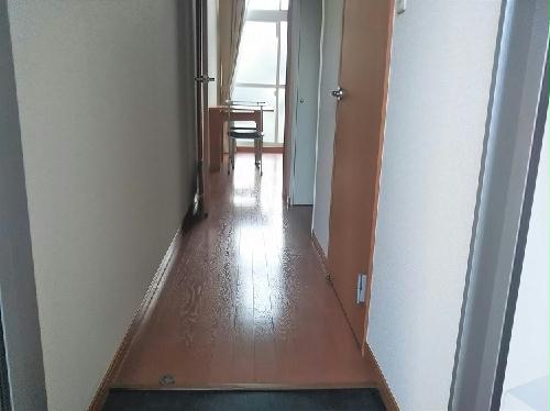 玄関　入口から　部屋仕様により異なります。