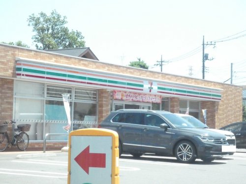 コンビニ　セブンイレブン（コンビニ）まで964m