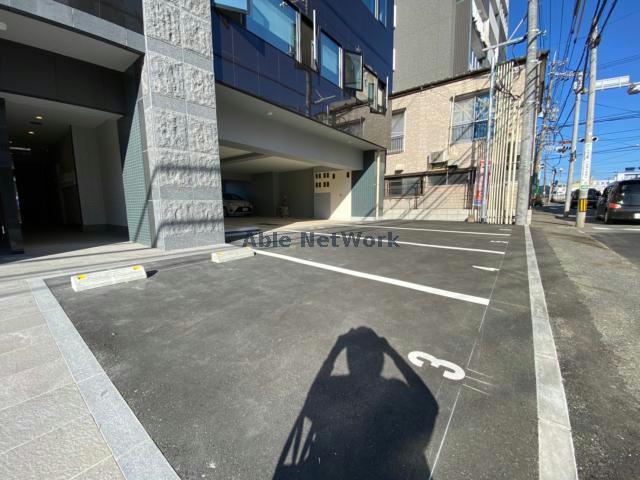 駐車場　駐車場