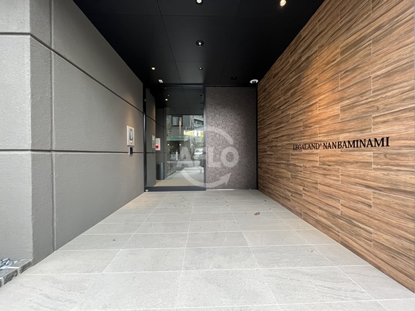 エントランス　LEGALAND+難波南　エントランス