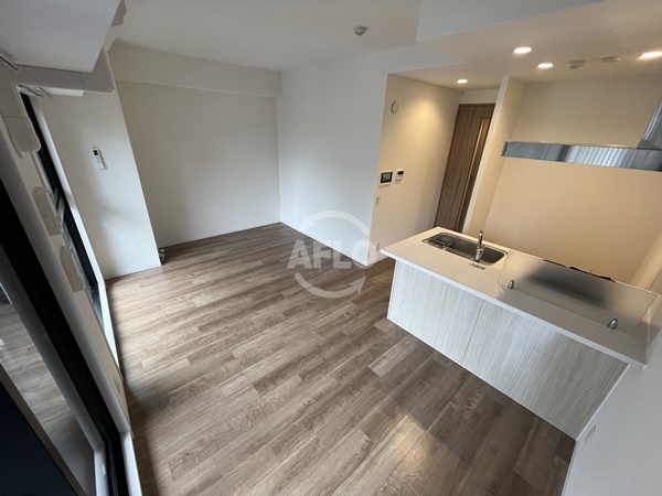 居室・リビング　LEGALAND+難波南　リビング