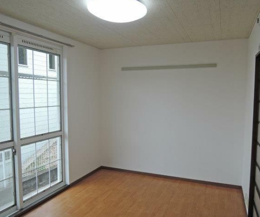 居室・リビング　インターネット無料☆