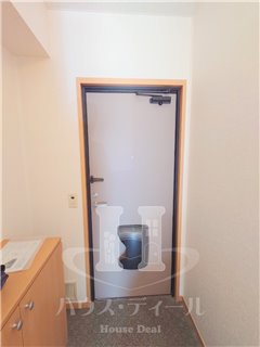 玄関　別号室参考写真です