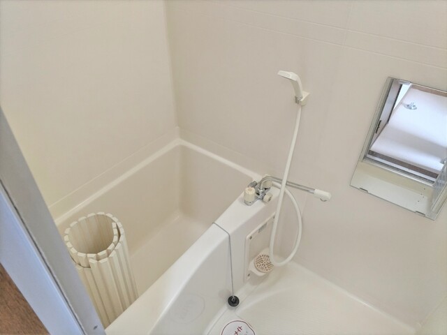 バス・シャワールーム　バスルーム※同タイプ参考写真