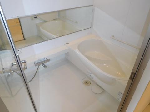 バス・シャワールーム　バス