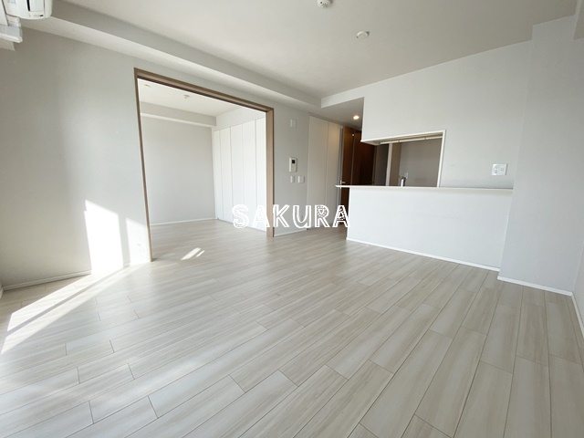 居室・リビング　使いやすい形の為、レイアウトを楽しめます♪