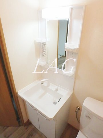 洗面設備　独立洗面台です。