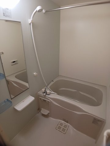 バス・シャワールーム　きれいなお風呂です