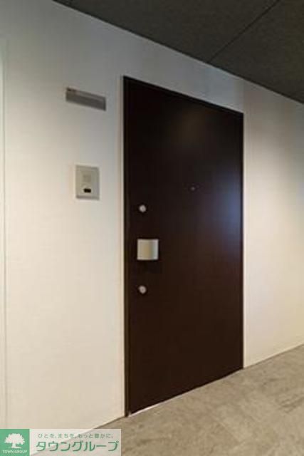 玄関　※写真は同タイプ住戸です。