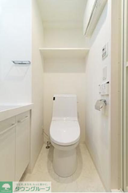 トイレ　※写真は同タイプ住戸です。