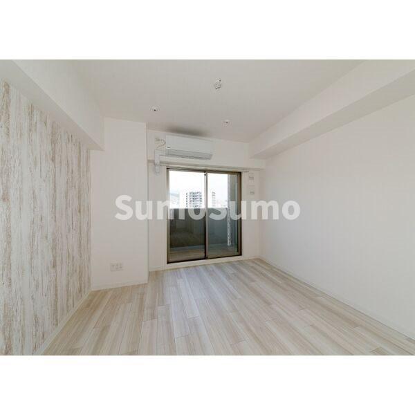 その他部屋・スペース　広くて明るい寝室