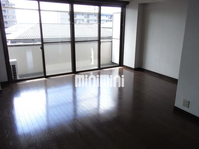 居室・リビング　ゆったり１２帖、日当り良好