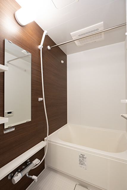 バス・シャワールーム　※写真は同タイプ住戸です。