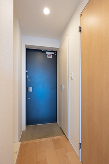 玄関　※写真は同タイプ住戸です。