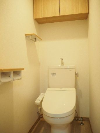 トイレ　別部屋参考写真