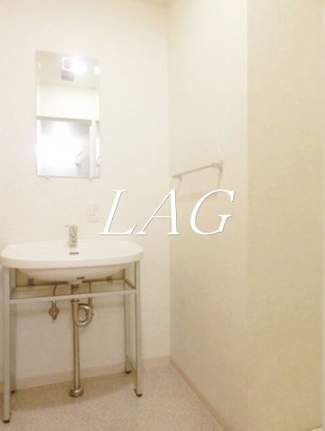 洗面設備　独立洗面台です。