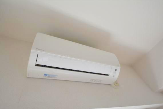 その他設備　エアコンがはじめからついているのはお得ですね。