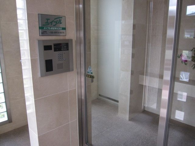 エントランス　オートロック