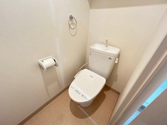 トイレ　※別号室のお写真です