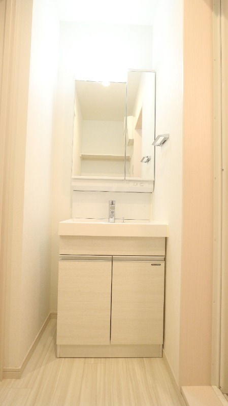 洗面設備　朝の準備はこちらでバッチリ