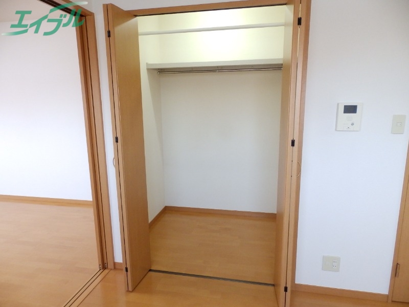 収納　同型参考写真です