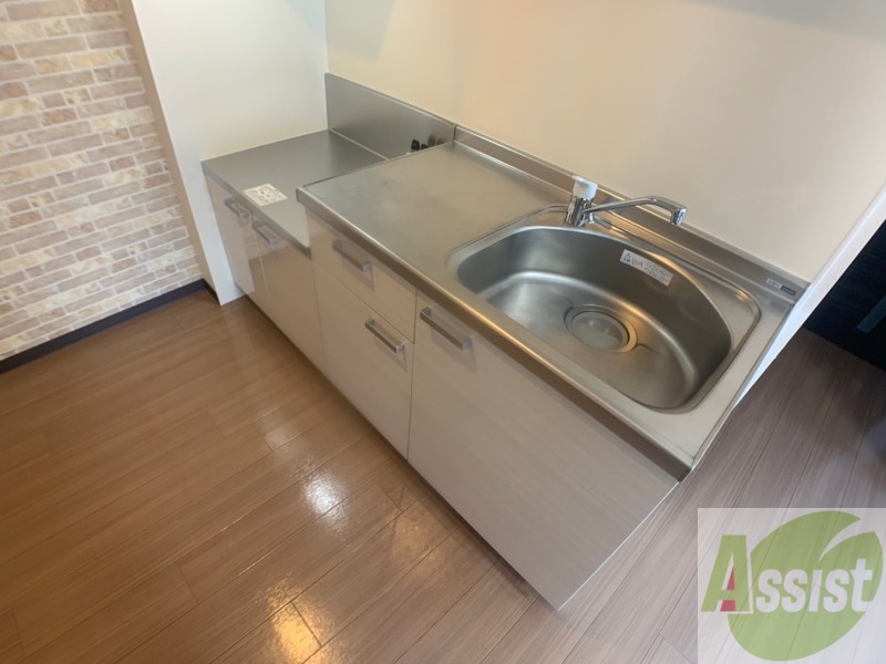 キッチン　キッチンは調理スペースもあり料理がはかどりそうです。