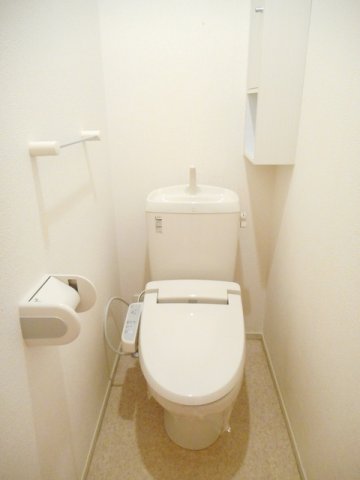 トイレ　落ち着いたトイレです