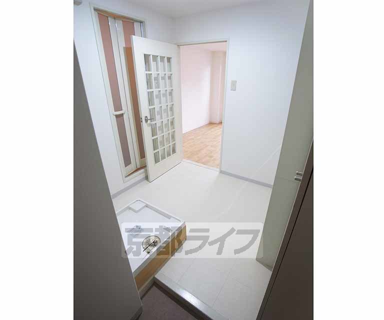 その他部屋・スペース　キッチン周りもゆったりとしています。