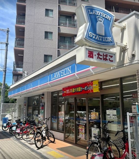 コンビニ　ローソン 南堀江四丁目店（コンビニ）まで180m