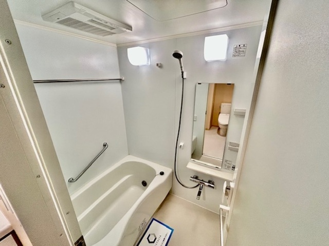 バス・シャワールーム　バス