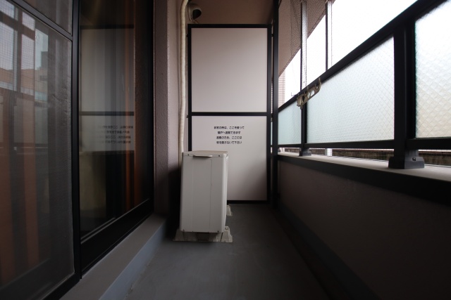 バルコニー　※別号室の参考写真のため、現状優先です。