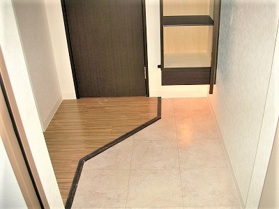 玄関　玄関広いです♪