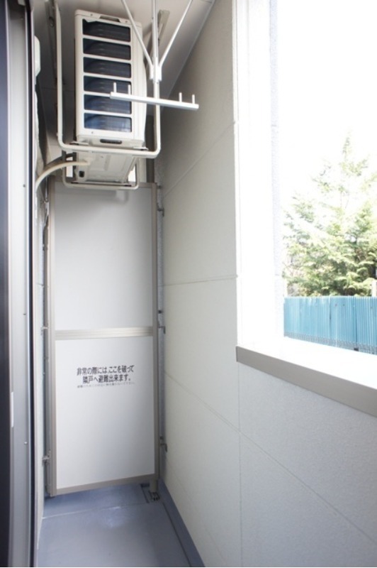 バルコニー　図面と現状に相違がある場合には現状を優先