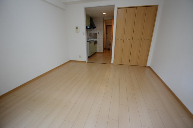 居室・リビング　エアコン付きで初期費用を抑えられます♪