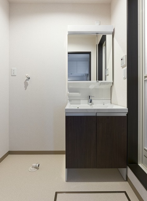 洗面設備　同型施工例