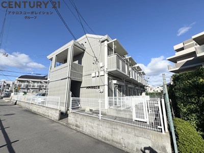 建物外観　敷地内駐車場・駐輪場完備！