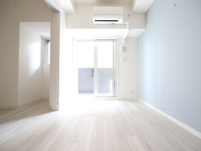 バルコニー　ＬＤＫ8.5帖　洋室5帖　エアコン完備　バルコニー