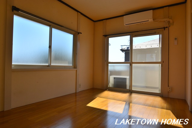 居室・リビング　6帖の洋室です。