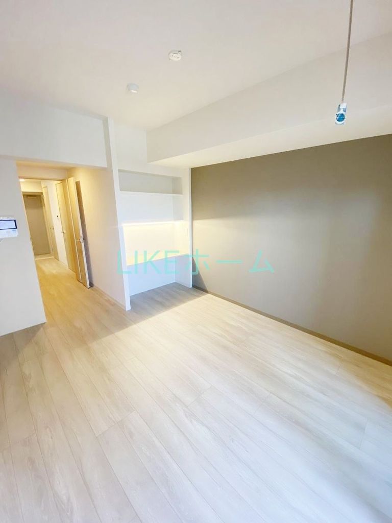 居室・リビング　玄関