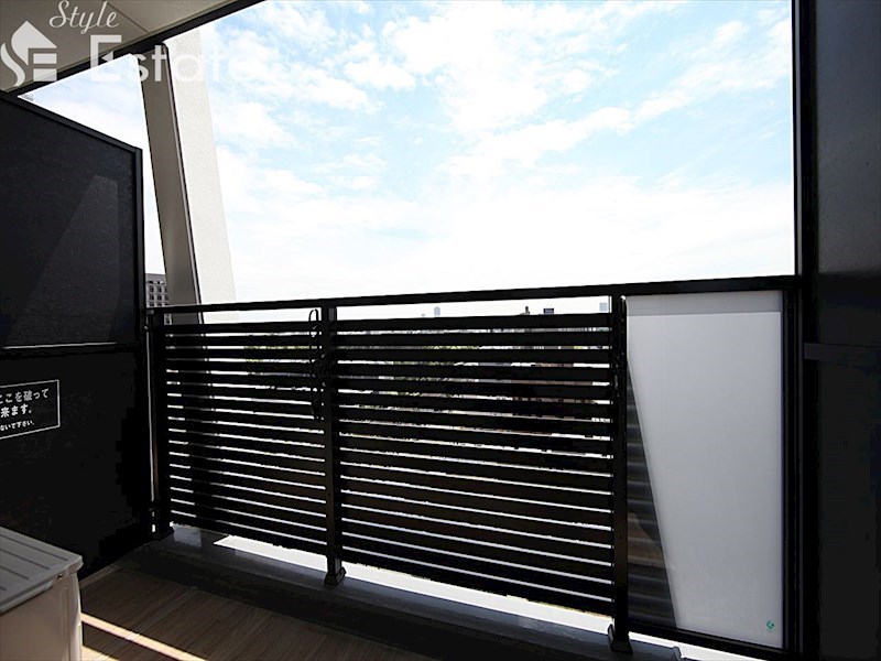 バルコニー　バルコニー