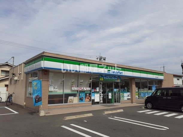 コンビニ　ファミリーマート 岡山三浜町店（コンビニ）まで602m